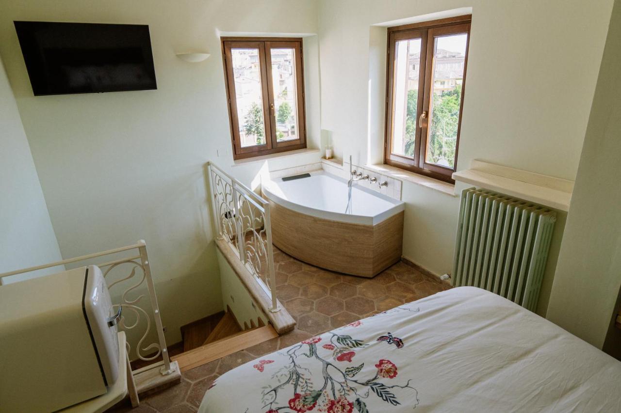 Bed and Breakfast La Casa Delle Api Оффіда Екстер'єр фото